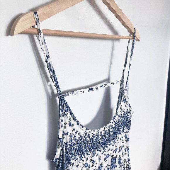 Brandy Melville Blue Floral Jada Dress - Picture 5 of 9